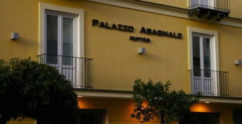 Palazzo Tritone & Abagnale Panzió Sorrento Kültér fotó